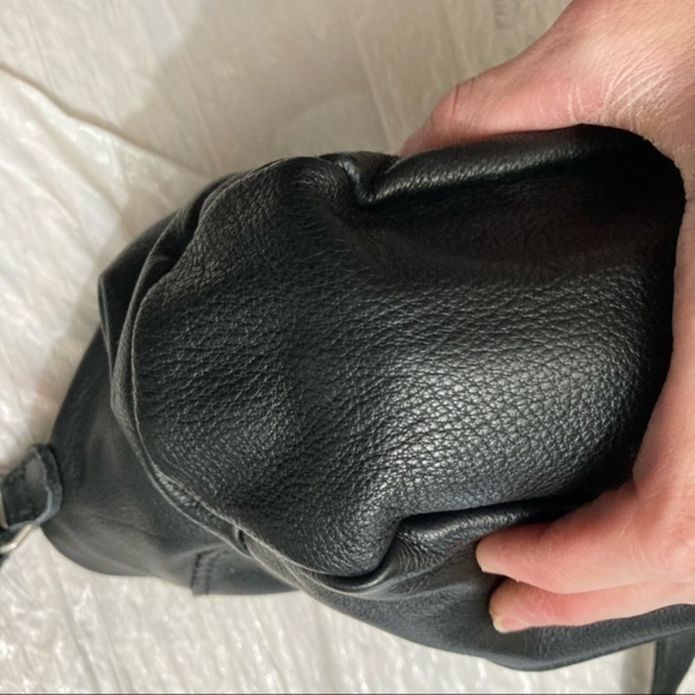 Liebeskind Berlin black leather shoulder - Picture 9 of 9